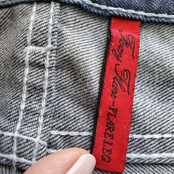 GUESS Women's Blue Jeans - Picture 9 of 16